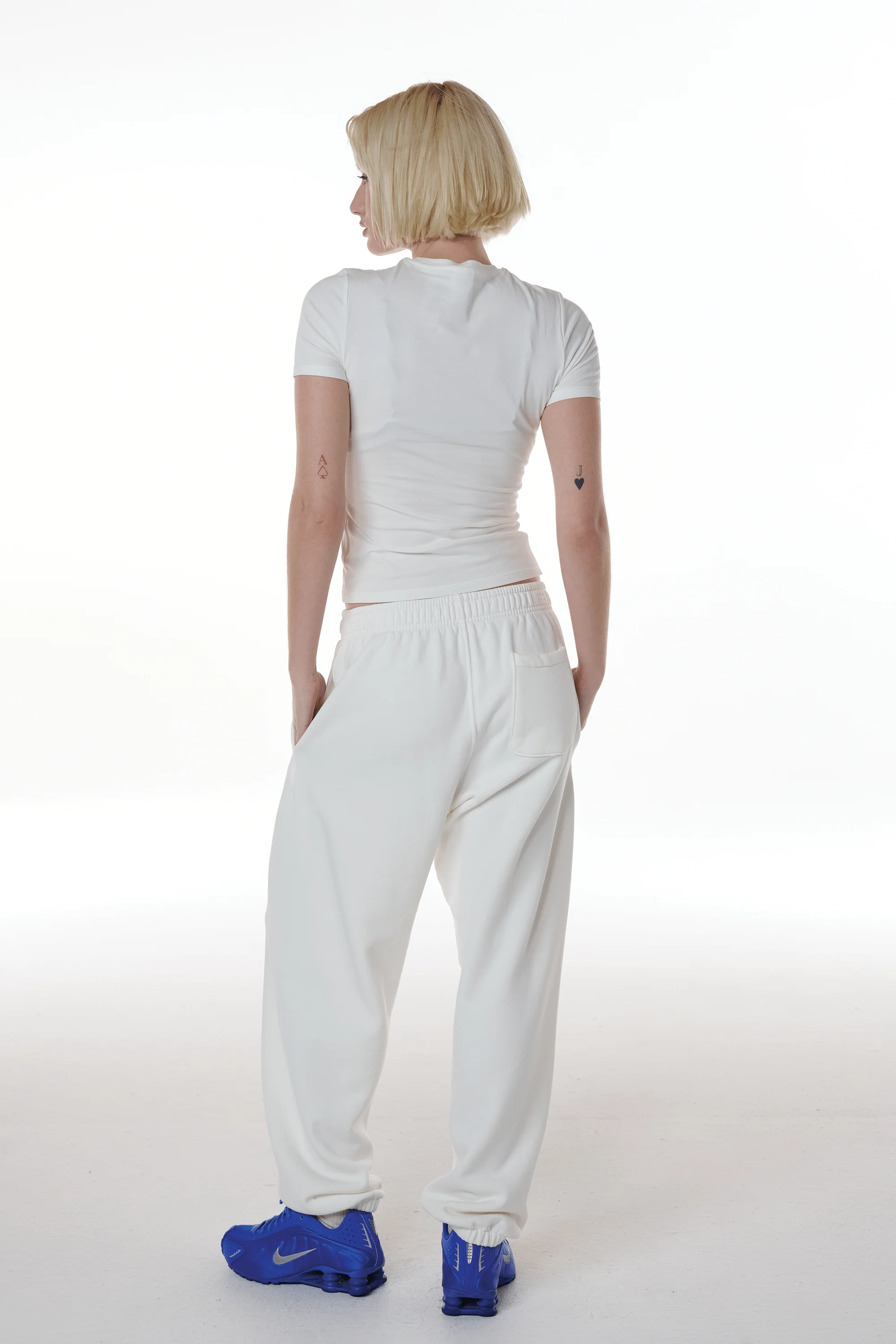 Honors Classic Joggers - Image 10